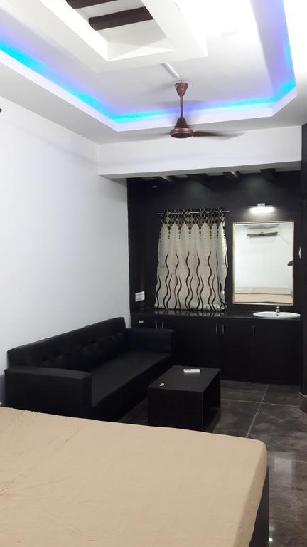 Srirangam Suit Rooms Tiruchirappalli Dış mekan fotoğraf