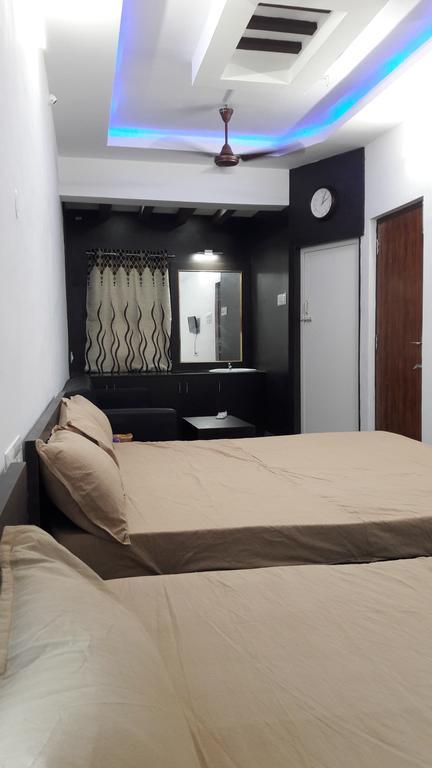 Srirangam Suit Rooms Tiruchirappalli Dış mekan fotoğraf