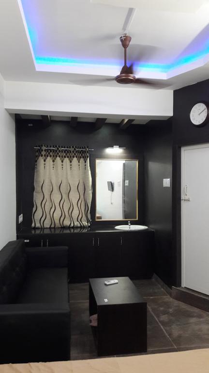 Srirangam Suit Rooms Tiruchirappalli Dış mekan fotoğraf
